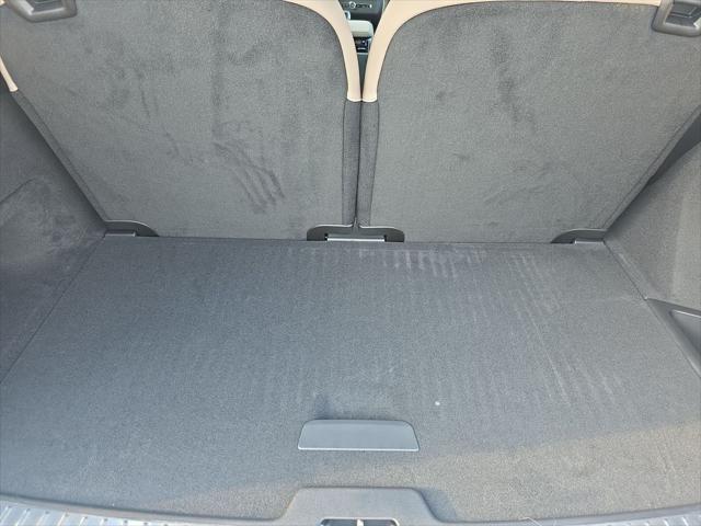 2026 Volvo XC90 Plus, B6 AWD Gas (mild hybrid), Gasoline, Bright, 7 Seats