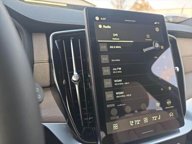 2026 Volvo XC90 Plus, B6 AWD Gas (mild hybrid), Gasoline, Bright, 7 Seats