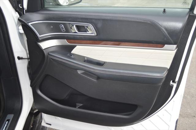 2017 Ford Explorer Platinum