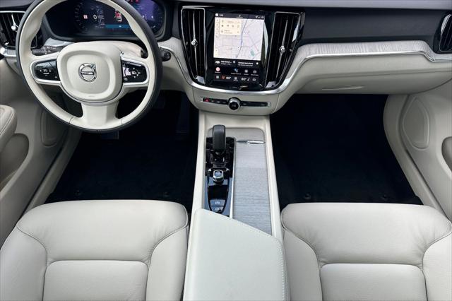 2026 Volvo V60 Cross Country Plus, B5 AWD Gas (mild hybrid)