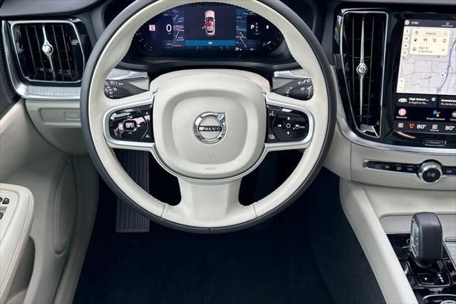 2026 Volvo V60 Cross Country Plus, B5 AWD Gas (mild hybrid)