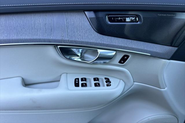 2026 Volvo XC90 Plug-In Hybrid Ultra, T8 AWD, Electric/Gasoline, Bright, 7 Seats