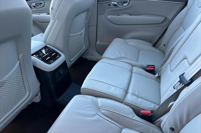 2026 Volvo XC90 Plug-In Hybrid Ultra, T8 AWD, Electric/Gasoline, Bright, 7 Seats