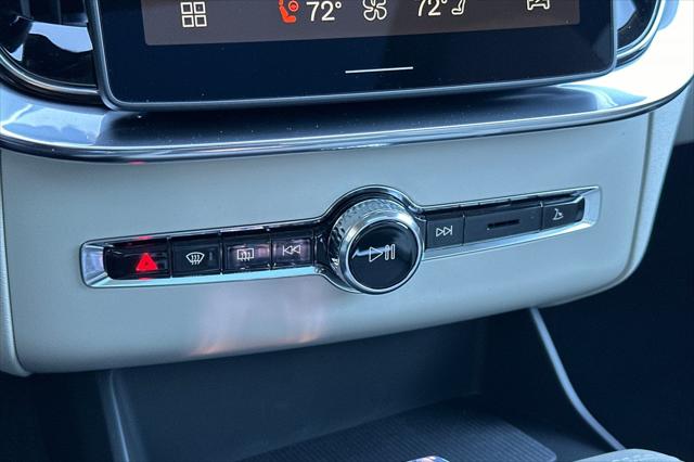 2026 Volvo XC90 Plug-In Hybrid Ultra, T8 AWD, Electric/Gasoline, Bright, 7 Seats