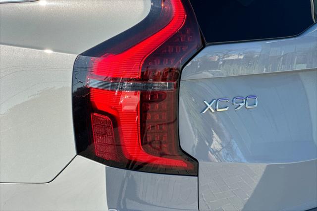 2026 Volvo XC90 Plug-In Hybrid Ultra, T8 AWD, Electric/Gasoline, Bright, 7 Seats