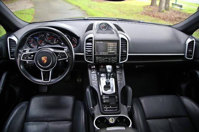 2016 Porsche Cayenne Base AWD 4dr SUV