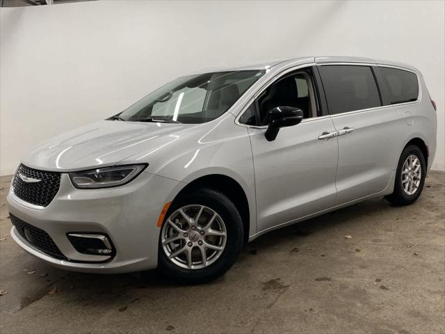 2024 Chrysler Pacifica Touring L for sale in Portland, OR