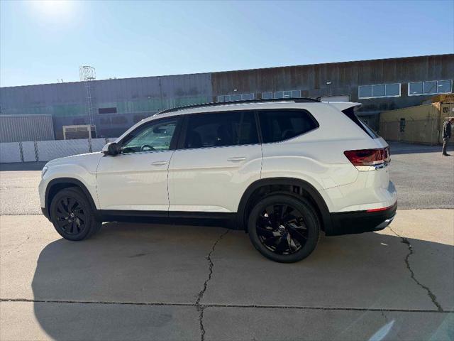 2026 Volkswagen Atlas SE with Technology