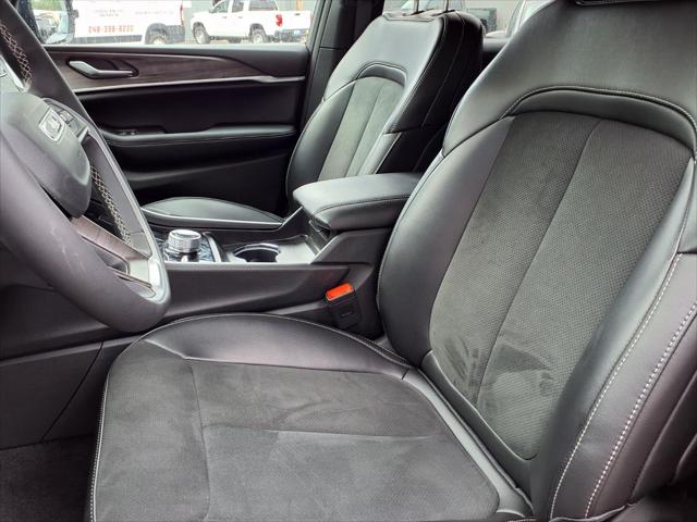 2026 Jeep Grand Cherokee L GRAND CHEROKEE L LAREDO ALTITUDE 4X4 2026 Jeep Grand Cherokee L GRAND CHEROKEE L LAREDO ALTITUDE 4X4