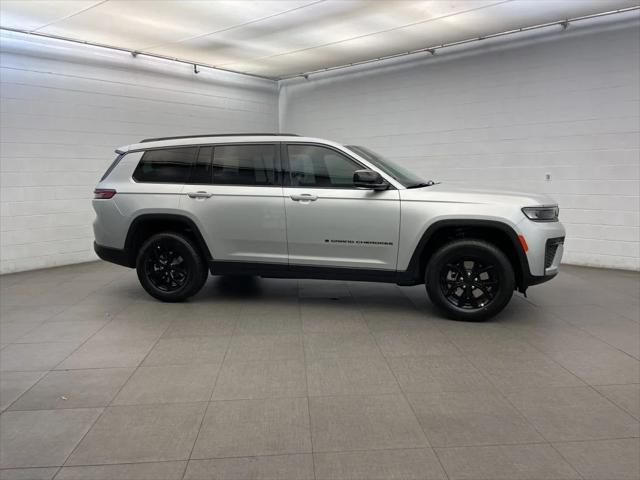 2026 Jeep Grand Cherokee GRAND CHEROKEE L LAREDO ALTITUDE 4X4 2026 Jeep Grand Cherokee GRAND CHEROKEE L LAREDO ALTITUDE 4X4
