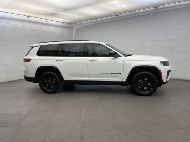 2026 Jeep Grand Cherokee L GRAND CHEROKEE L LAREDO ALTITUDE 4X4 2026 Jeep Grand Cherokee L GRAND CHEROKEE L LAREDO ALTITUDE 4X4
