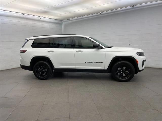 2026 Jeep Grand Cherokee GRAND CHEROKEE L LAREDO ALTITUDE 4X4 2026 Jeep Grand Cherokee GRAND CHEROKEE L LAREDO ALTITUDE 4X4