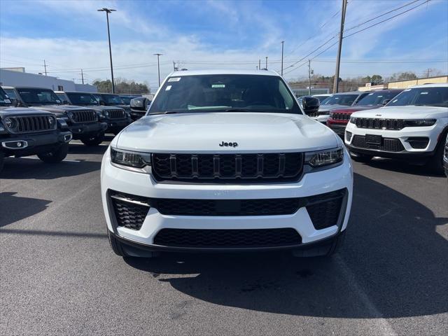 2026 Jeep Grand Cherokee GRAND CHEROKEE L LAREDO ALTITUDE 4X4