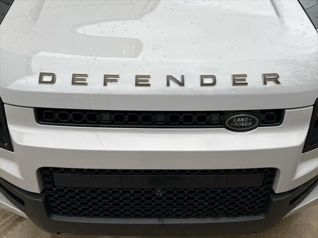 2026 Land Rover Defender P635 OCTA