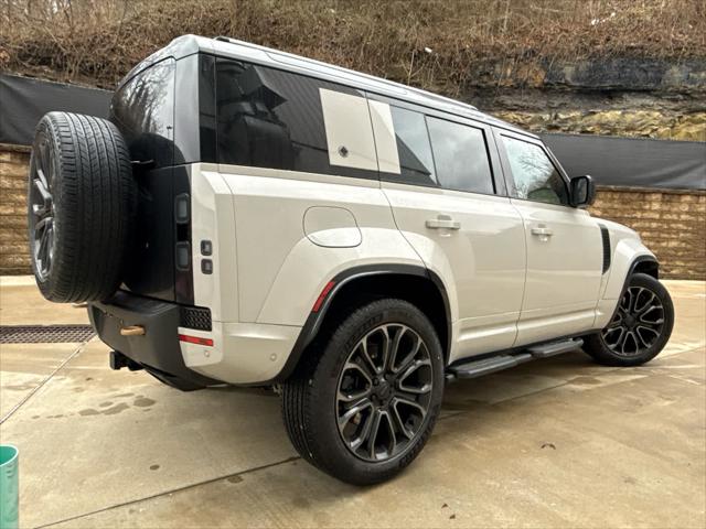 2026 Land Rover Defender P635 OCTA