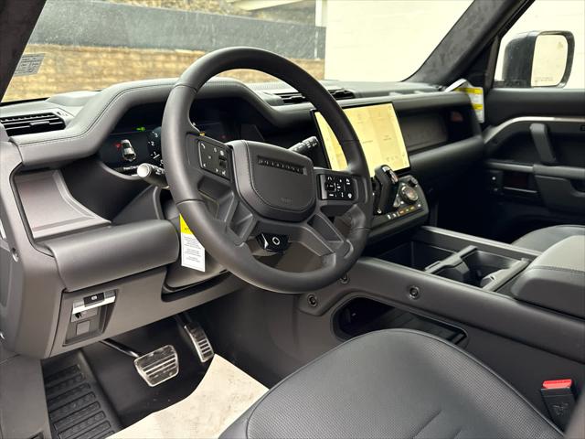 2026 Land Rover Defender P635 OCTA