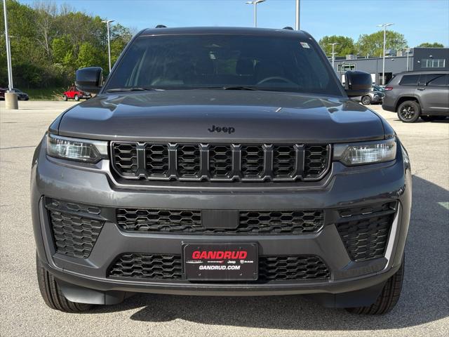 2026 Jeep Grand Cherokee L GRAND CHEROKEE L LAREDO ALTITUDE 4X4
