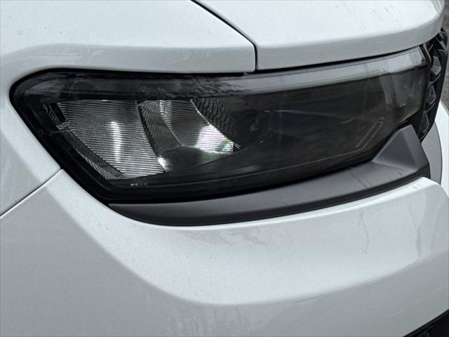 New 2026 Bright White Clear-Coat Exterior Paint Jeep Laredo image 37