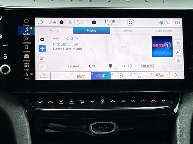 New 2026 Bright White Clear-Coat Exterior Paint Jeep Laredo image 52