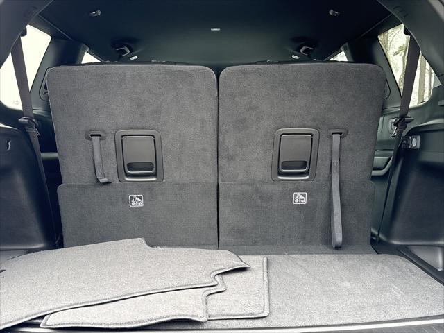 New 2026 Bright White Clear-Coat Exterior Paint Jeep Laredo image 59