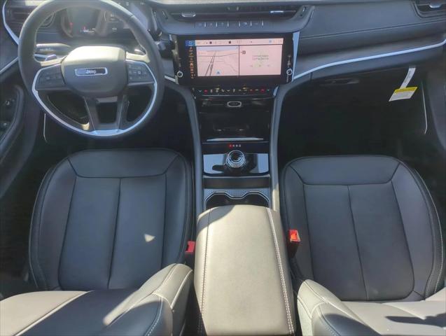 2026 Jeep Grand Cherokee Limited 4x2
