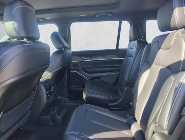 2026 Jeep Grand Cherokee Limited 4x2