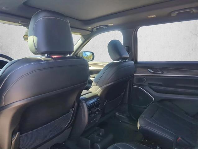 2026 Jeep Grand Cherokee Limited 4x2
