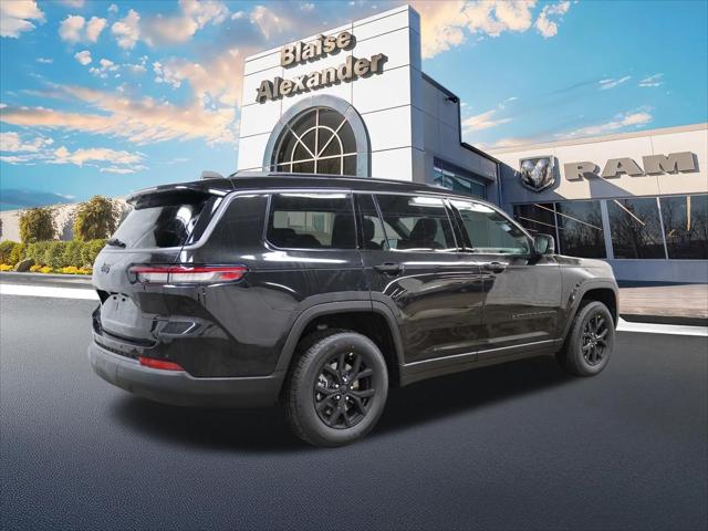 2026 Jeep Grand Cherokee GRAND CHEROKEE L LAREDO ALTITUDE 4X4