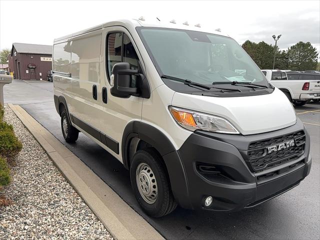 2026 Ram ProMaster Cargo Van Tradesman Low Roof 136" WB w/Pass Seat