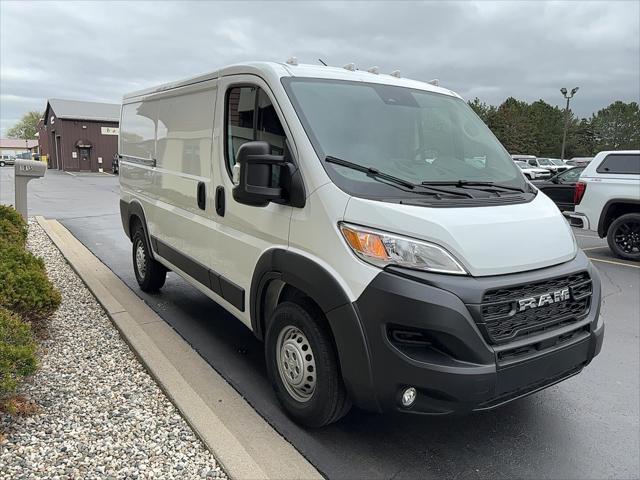 2026 Ram ProMaster Cargo Van Tradesman Low Roof 136" WB w/Pass Seat