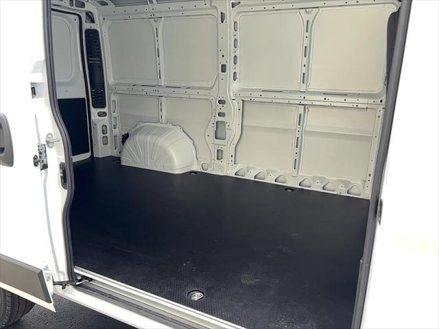 2026 Ram ProMaster Cargo Van Tradesman Low Roof 136" WB w/Pass Seat