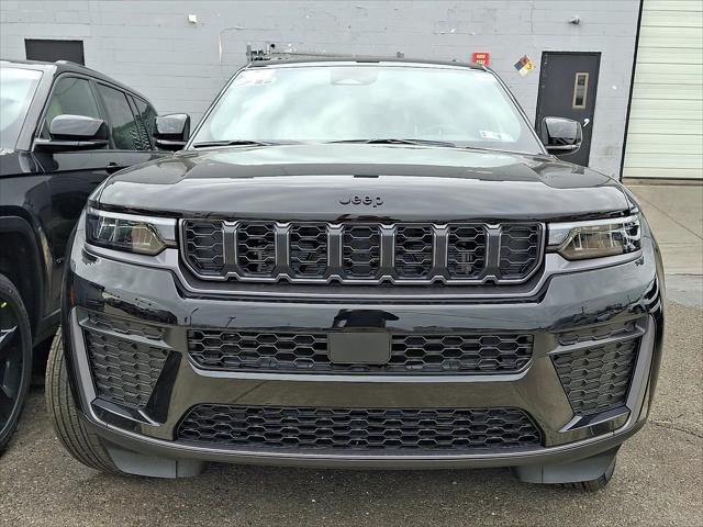 2026 Jeep Grand Cherokee GRAND CHEROKEE L LAREDO ALTITUDE 4X4