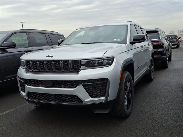 2026 Jeep Grand Cherokee GRAND CHEROKEE L LAREDO ALTITUDE 4X4