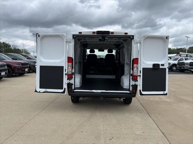2026 RAM ProMaster 2500 RAM PROMASTER 2500 TRADESMAN CARGO VAN LOW ROOF 136 WB