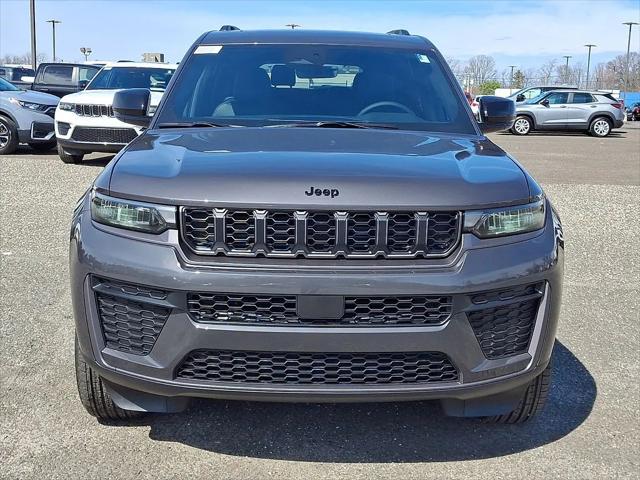 2026 Jeep Grand Cherokee GRAND CHEROKEE L LAREDO ALTITUDE 4X4