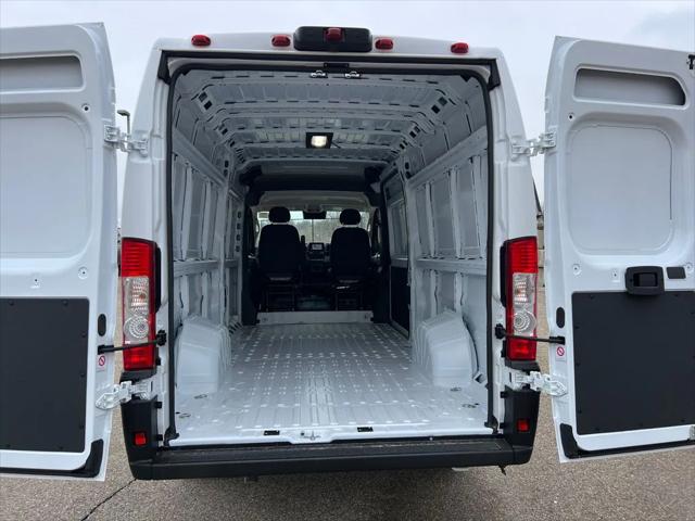 2026 Ram ProMaster Cargo Van Tradesman High Roof 159" WB EXT w/Pass Seat