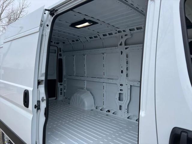 2026 Ram ProMaster Cargo Van Tradesman High Roof 159" WB EXT w/Pass Seat