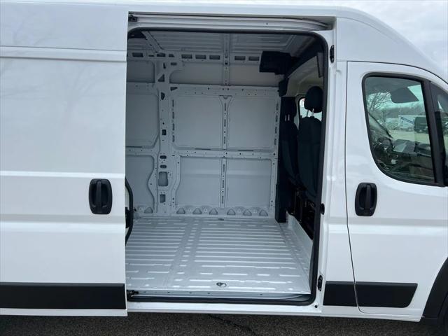 2026 Ram ProMaster Cargo Van Tradesman High Roof 159" WB EXT w/Pass Seat
