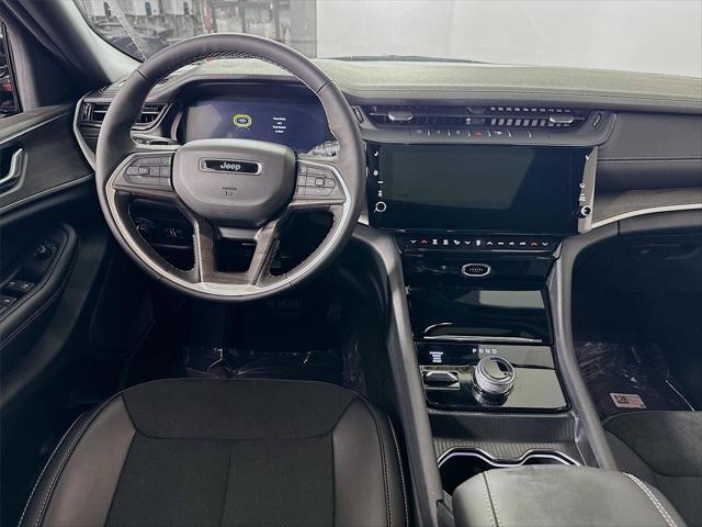 2026 Jeep Grand Cherokee L GRAND CHEROKEE L LAREDO ALTITUDE 4X4