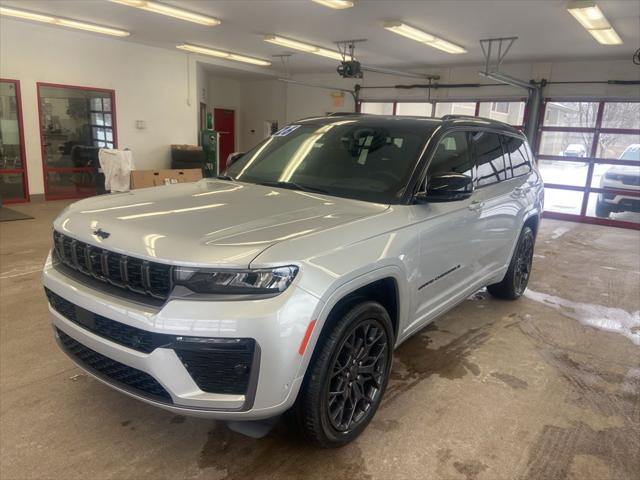 2026 Jeep Grand Cherokee GRAND CHEROKEE L SUMMIT 4X4