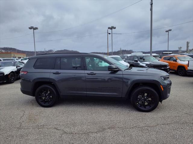 2026 Jeep Grand Cherokee GRAND CHEROKEE L LAREDO ALTITUDE 4X4