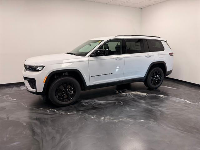 2026 Jeep Grand Cherokee GRAND CHEROKEE L LAREDO ALTITUDE 4X4