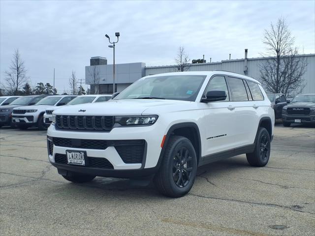 2026 Jeep Grand Cherokee GRAND CHEROKEE L LAREDO ALTITUDE 4X4