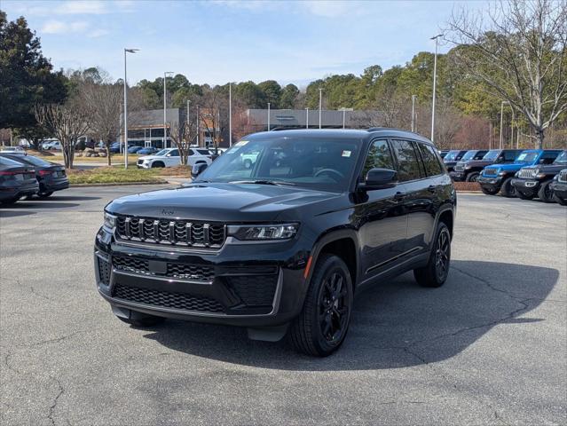 2026 Jeep Grand Cherokee GRAND CHEROKEE L LAREDO ALTITUDE 4X4