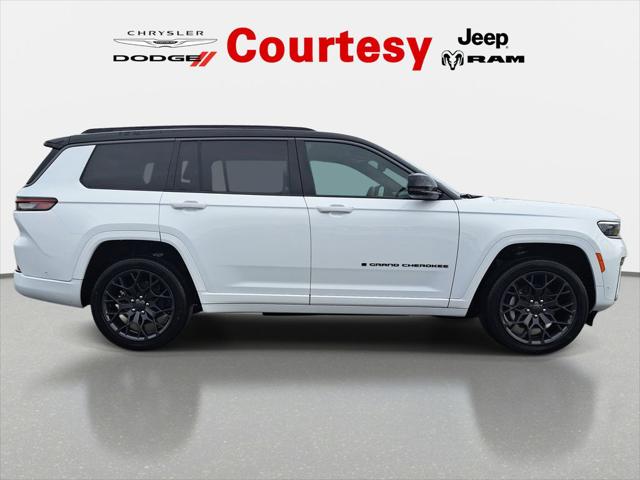 2026 Jeep Grand Cherokee Summit 4x4