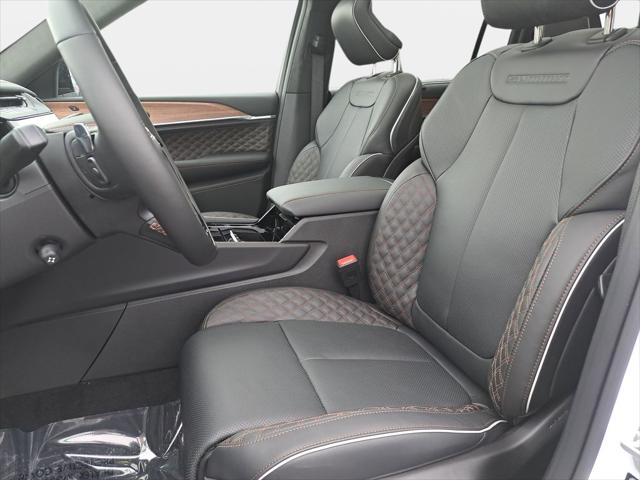 2026 Jeep Grand Cherokee Summit 4x4