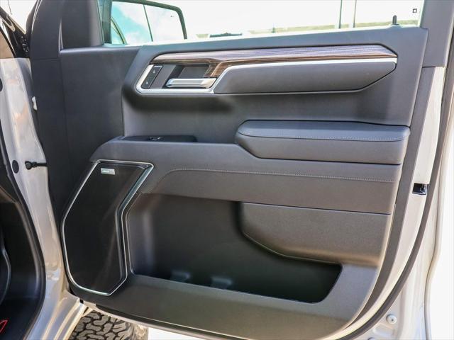 2026 Chevrolet Silverado 1500 4WD Crew Cab Short Bed RST