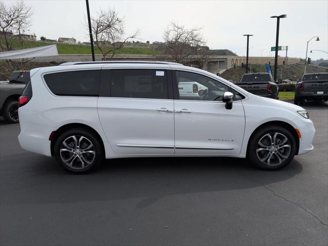2026 Chrysler Pacifica Pinnacle AWD