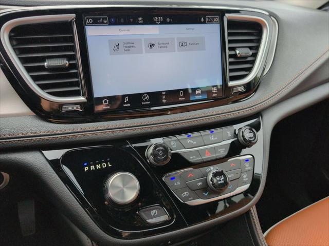 2026 Chrysler Pacifica Pinnacle AWD
