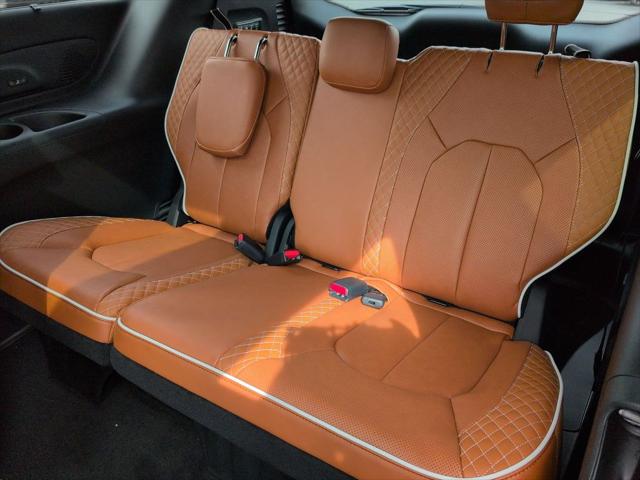 2026 Chrysler Pacifica Pinnacle AWD